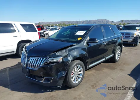 2013 Lincoln Mkx z USA, uszkodzony, nr VIN 2LMDJ6JK8DBL30183